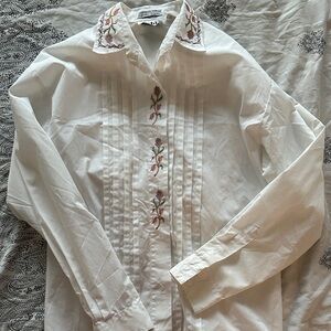 Women’s embroidered button down shirt